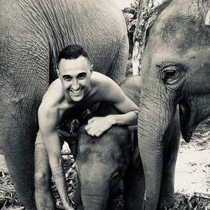 Meet your Posher, Thomas